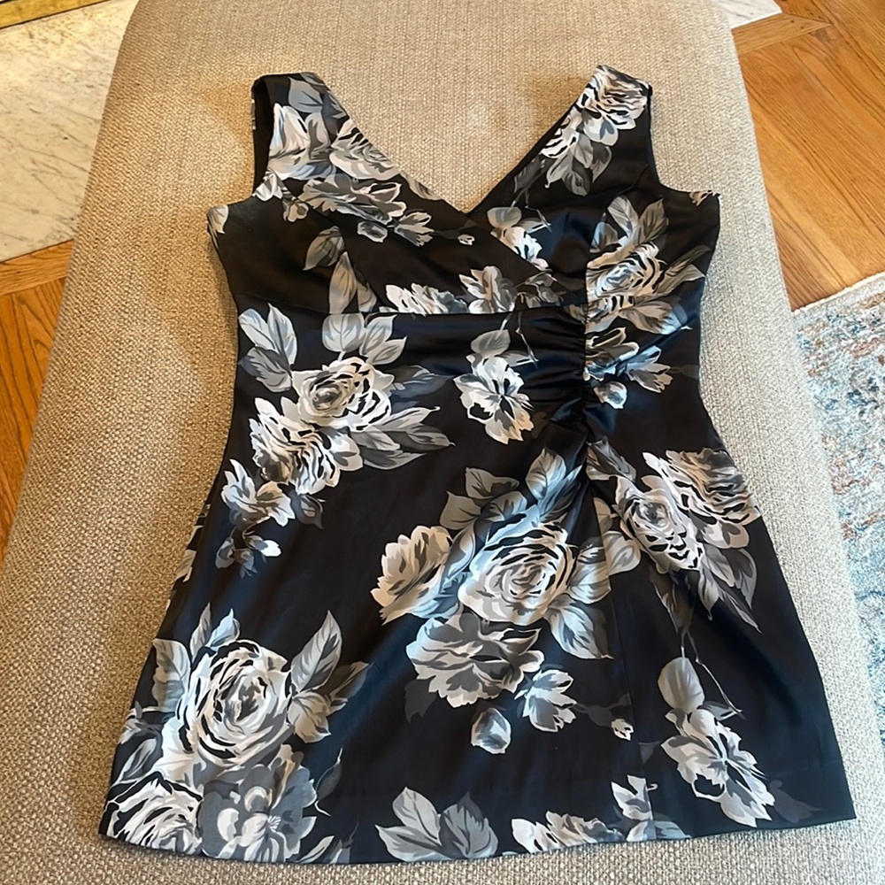 Donna Ricco Dress - never worn size 10